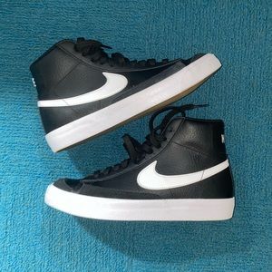 Nike Blazer Mid ‘77 (Big Kids’ Shoes)